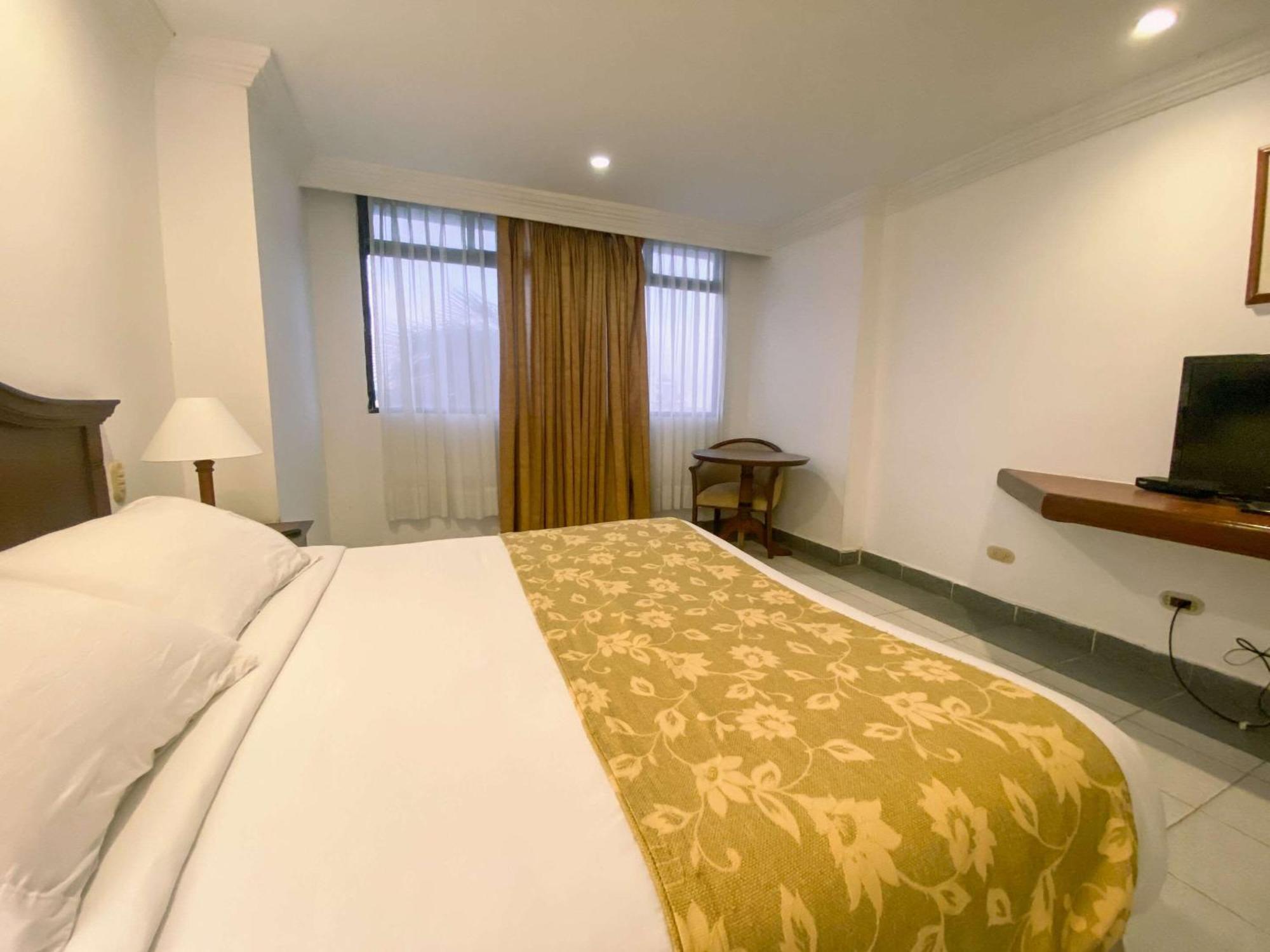 Hotel Faranda Express Puerta Del Sol Barranquilla, A Member Of Radisson Individuals Барранкілья Екстер'єр фото
